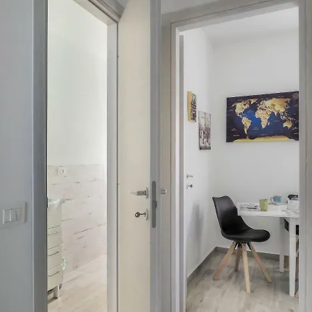 Giramondo Apartment La Spezia